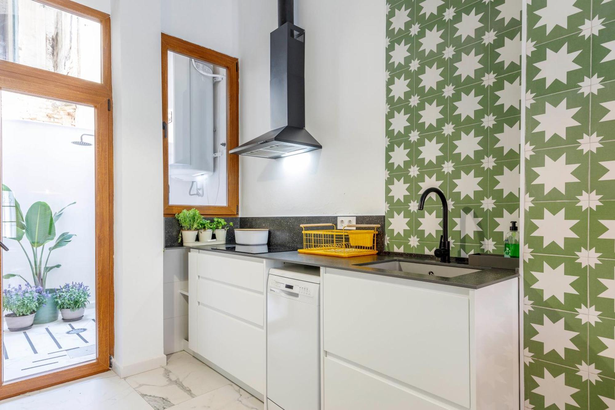 Artisan Haven: El Cabanyal Oasis Сasa de vacaciones