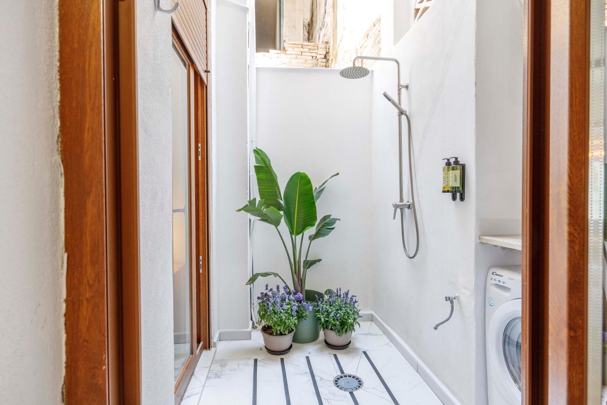 Vakantiehuis Artisan Haven: El Cabanyal Oasis